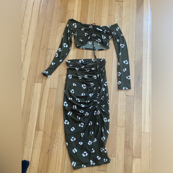 Dresses & Skirts - Endless blu off the shoulder two piece set